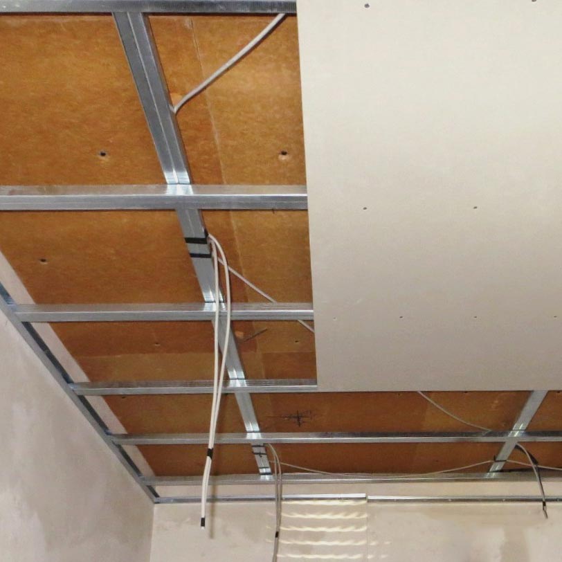 Wood fiber FiberTherm SD installed as insulating ceiling